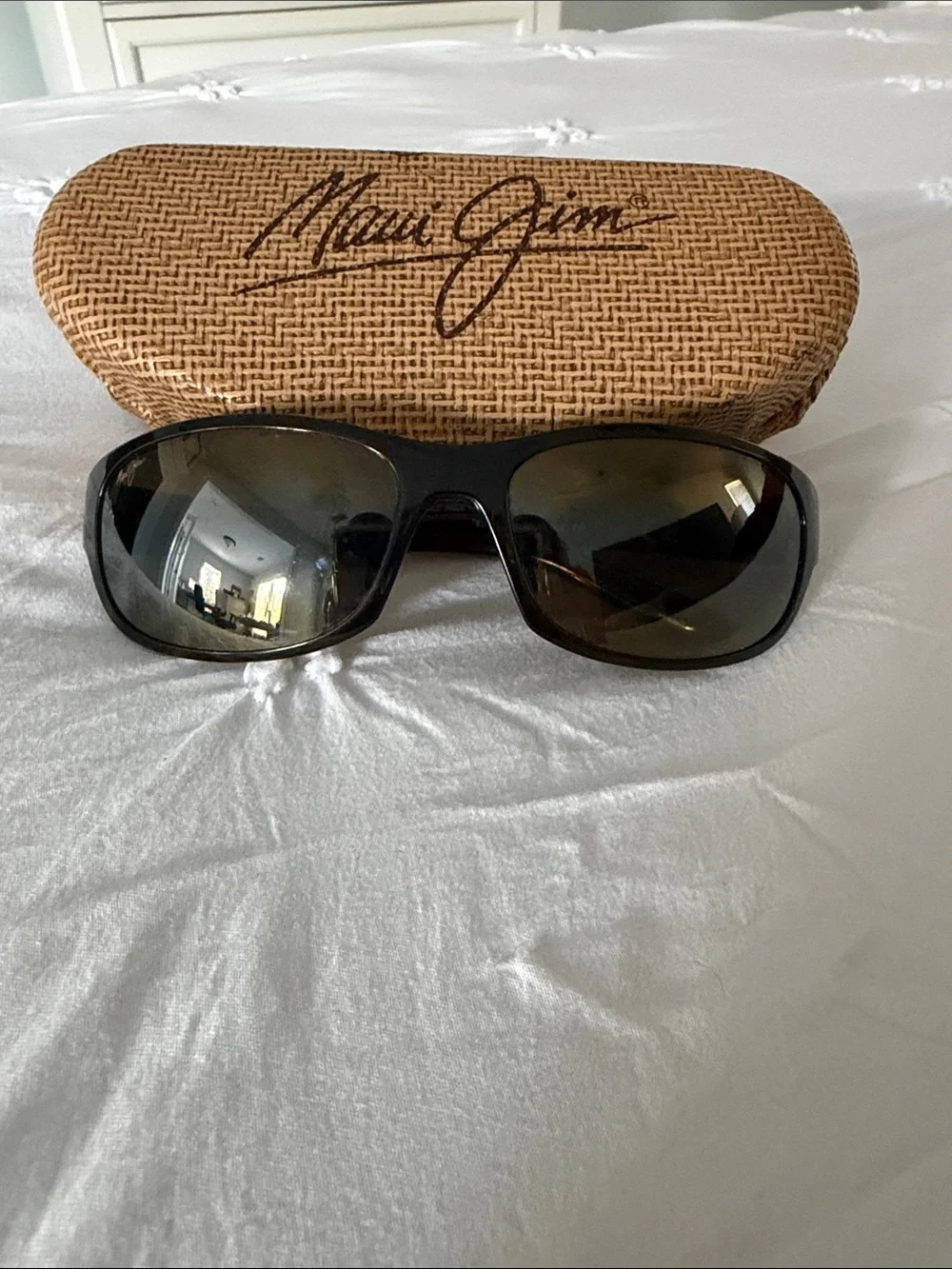 Maui Jim Twin Falls Sunglasses with hard Case